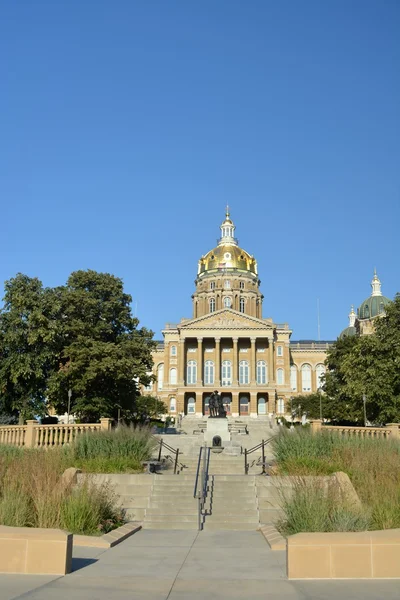 アイオワ州議会議事堂、デモイン、アイオワ州します。 — ストック写真