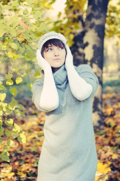 Girl portrait. — Stock Photo, Image