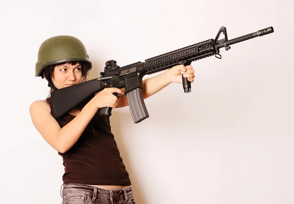 Κορίτσι εκμετάλλευση όπλο — Φωτογραφία Αρχείου