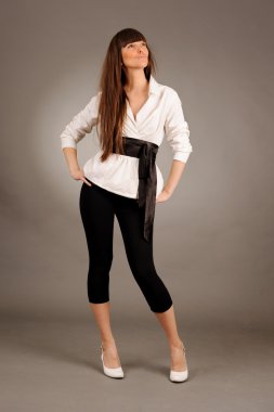 model Kadın kılığında