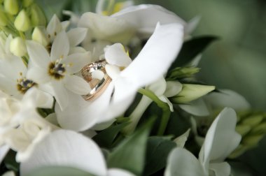 Evlilik yüzükleri..