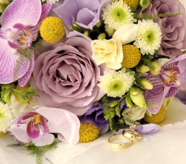 Evlilik yüzükleri..