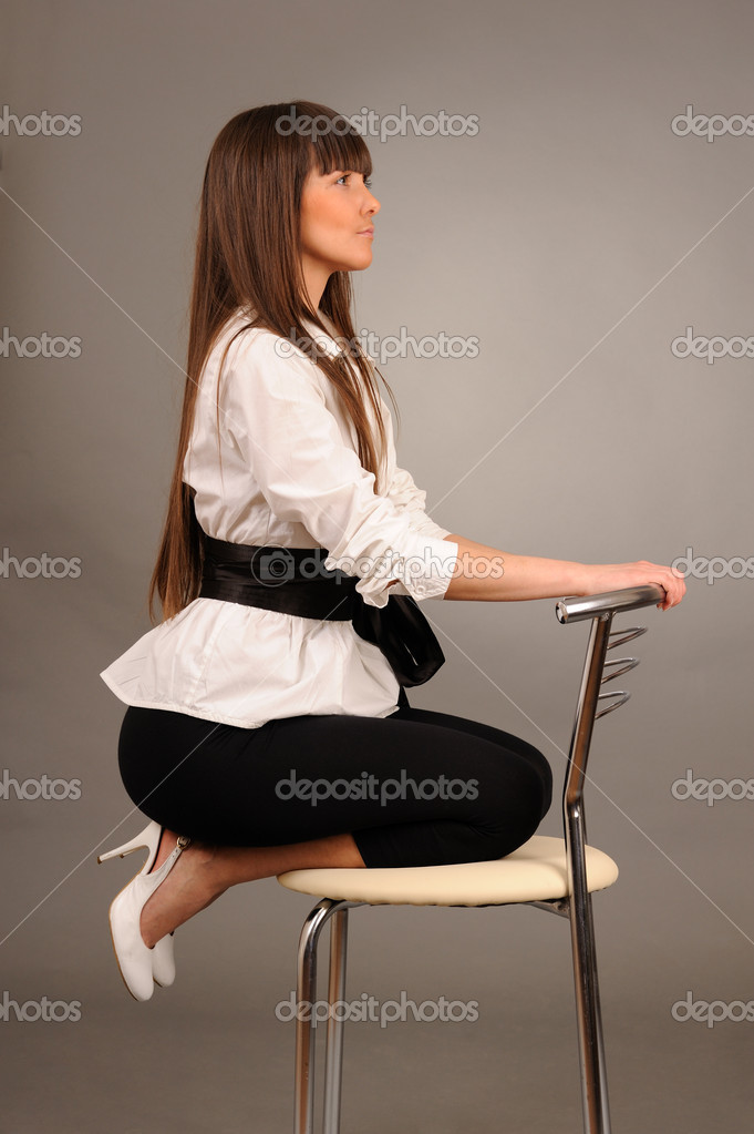 椅子女性 Amrowebdesigners Com