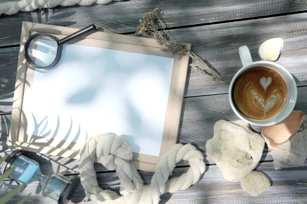 Mock Empty Wooden Frame Cup Coffee Rope Magnifier Outdoor Summer — Foto de Stock