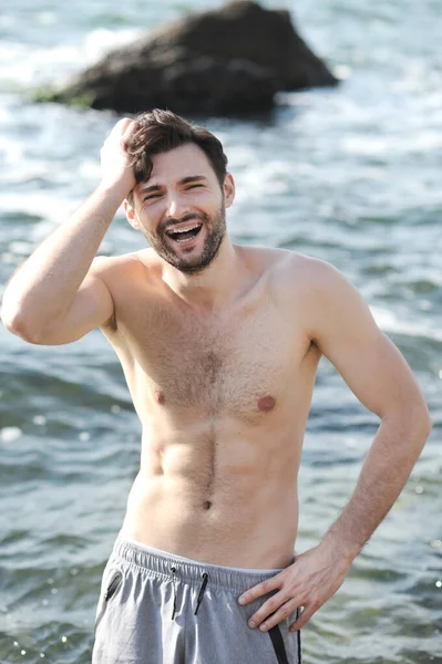 Young Joyful Man Portrait Ocean Topless Body Teeth Braces — Stock Photo, Image
