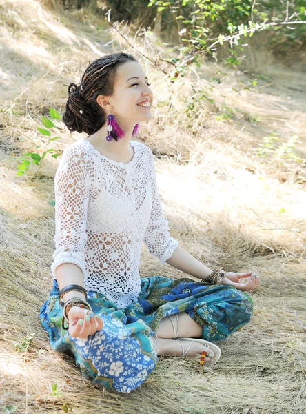 Woman Profile Portrait Practicing Meditation Park Sitting Lotus Pose Hippie — Foto de Stock