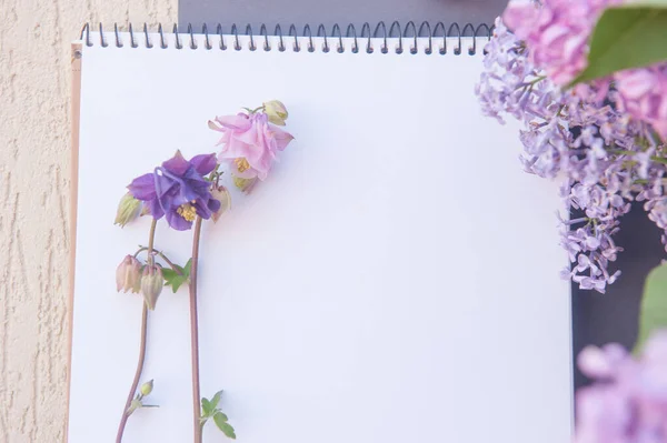 White List Background Mockup Empty Space Notebook List Violet Flowers — Fotografia de Stock