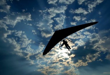 gökyüzü üzerinde Hang glider siluet