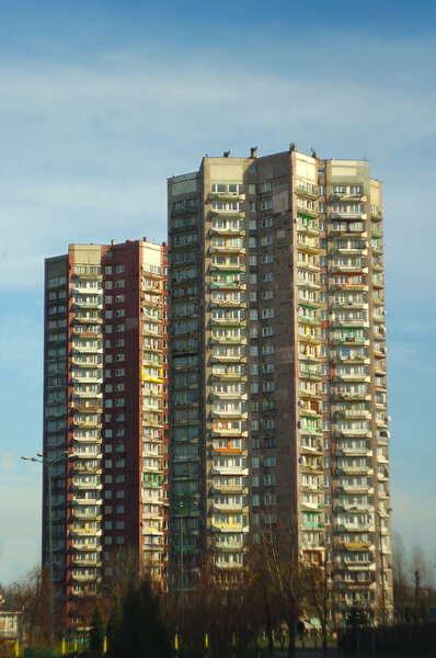 older high-rise apartment building. live in high-rise