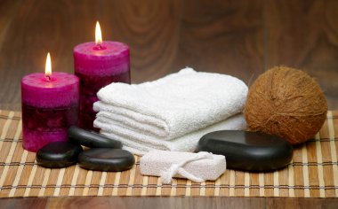 doğal maddeler ile spa için ayarlayın. vücut masajı