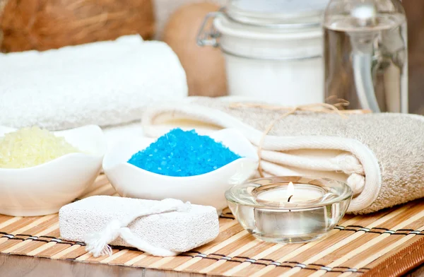 Set para spa con ingredientes naturales. masaje corporal —  Fotos de Stock