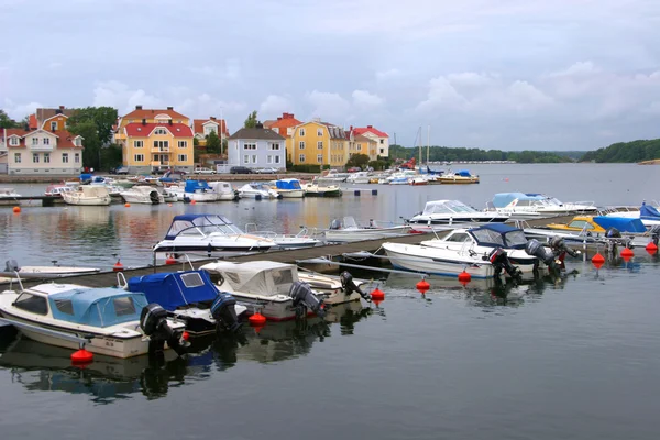 カラフルなマリーナ、lillesand、ノルウェー — ストック写真