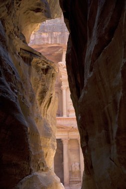 Hazine (al khaznah) doğru seyir siq, petra, jordan.