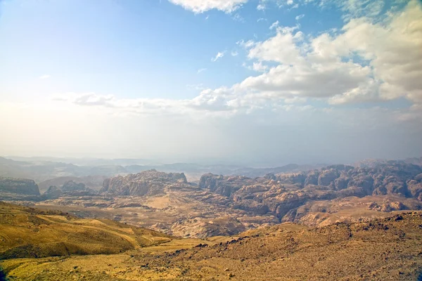 Vista dall'autostrada dei re tra Aqaba e Petra, Giordania . — Foto Stock