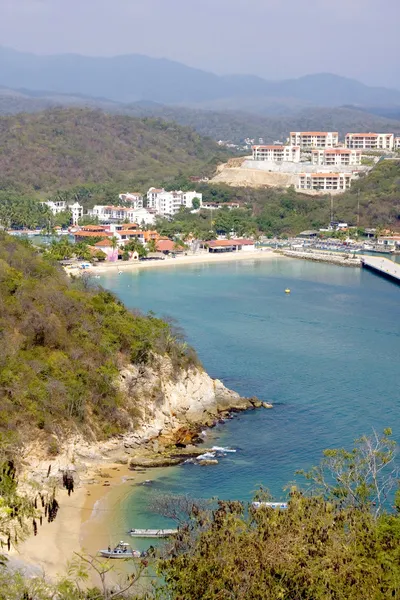 Bucht von Hualtulco, Mexiko. — Stockfoto