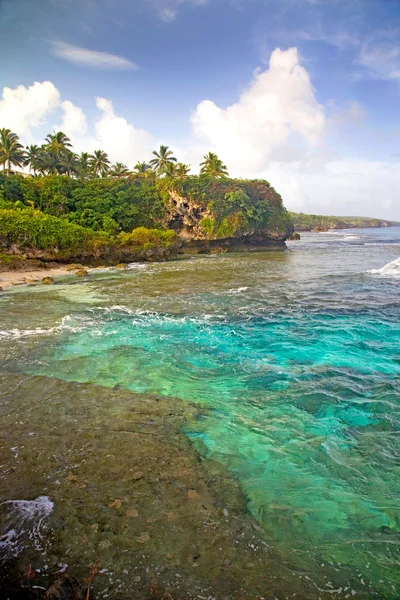 Alofi kust, niue ön, södra Stilla havet. — Stockfoto