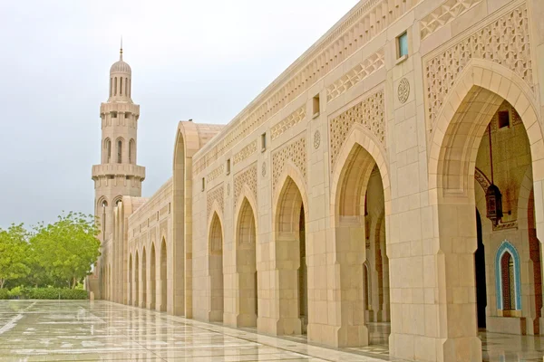 Sultan Qaboos Grote Moskee, Muscat, Oman. — Stockfoto