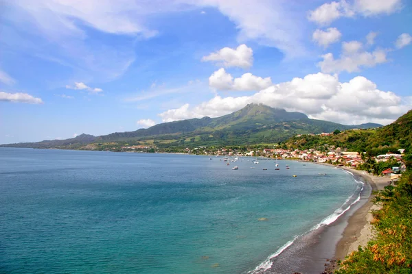 Coastine av den franska västindiska ön martinique, Frankrike — Stockfoto