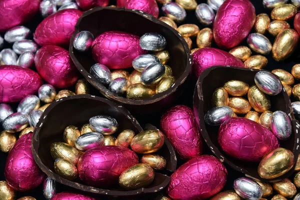 Pile Multi Colored Different Sizes Colourful Foil Wrapped Chocolate Easter — Stock Photo, Image