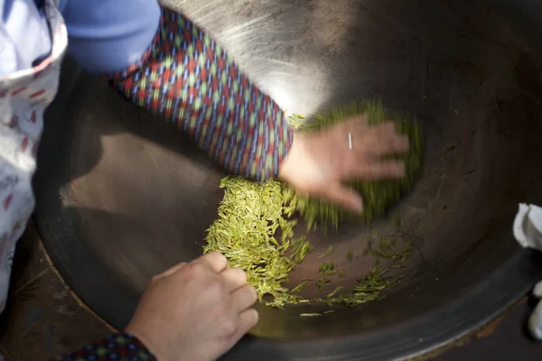 Kína, tea termelési folyamata — Stock Fotó