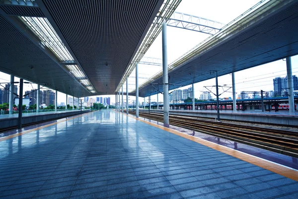 现代火车站 — 图库照片