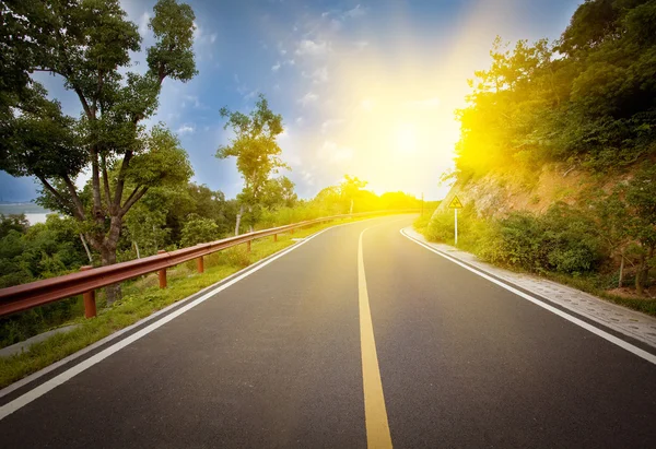 The road under the Blue Sky — Stock Photo, Image