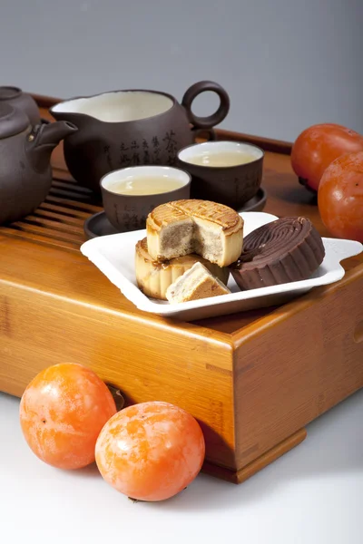 Ceai chinezesc cu tort lunar — Fotografie, imagine de stoc