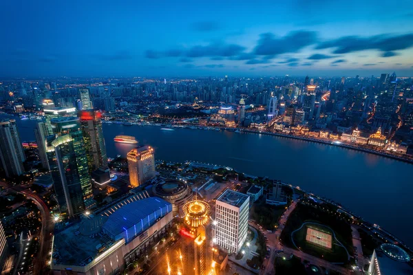 Shanghai Pudong skyline la sera — Foto Stock