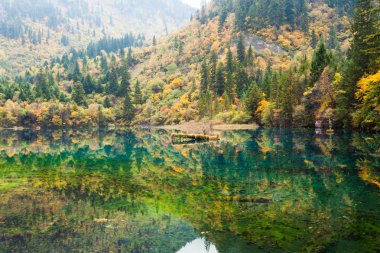 Jiuzhaigou Gölü