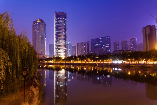 Noche de la ciudad de Chengdu en China — Foto de Stock