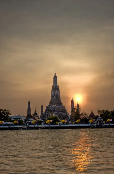 Wat arun templo em Bangkok Tailândia — Fotografia de Stock