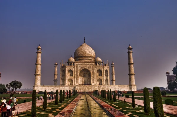 O famoso Taj Mahal — Fotografia de Stock