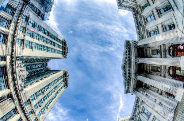 Vista entre las casas de abajo — Foto de Stock