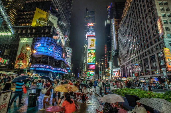 Raining in Times Square — Stock Photo, Image