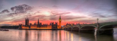 Evin Londra Parlamentosu'nun
