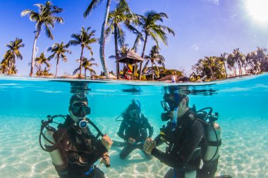 Underwater scuba diving clipart