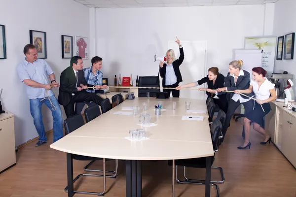 Businessmen compete in the office — Stock Photo, Image