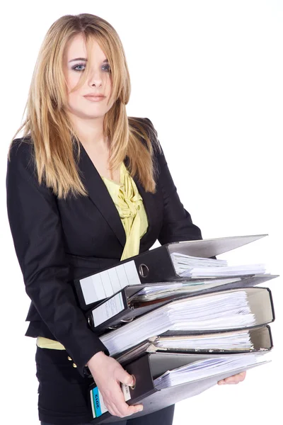 Geschäftsfrau steht mit Packungen auf weißem Hintergrund — Stockfoto
