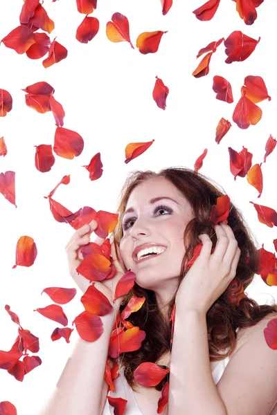 Roses fall on Woman — Stock Photo, Image