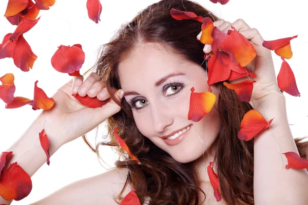 Roses fall on Woman — Stock Photo, Image