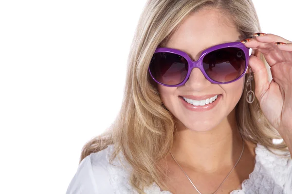 Blondes Mädchen in einer Brille — Stockfoto
