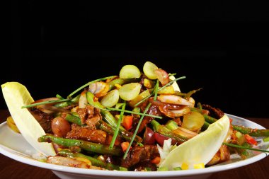 et ve sebzeli salata