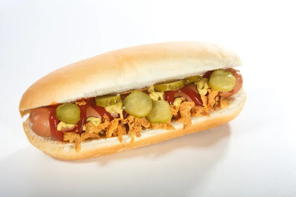 Beyaz arka planda Hot Dog