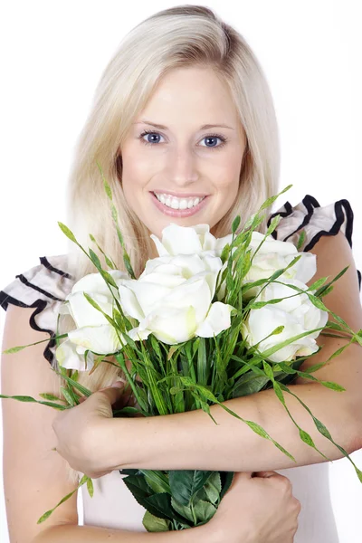 Giovane donna con mazzo di fiori — Foto Stock