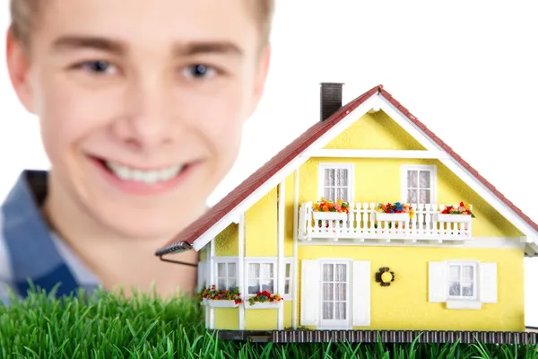 People with home model — Stock Photo, Image