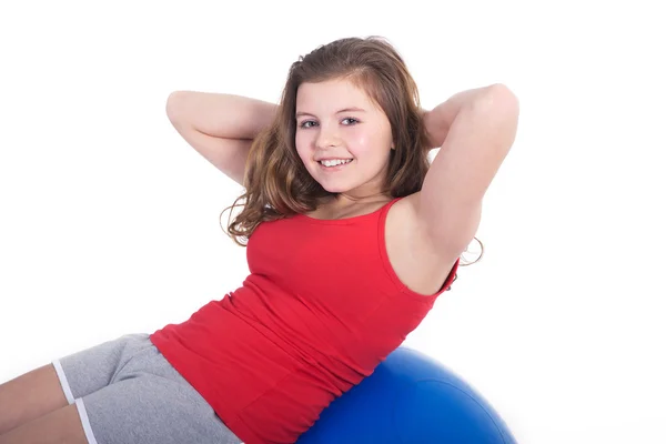 Junge Frau mit Fit-Ball — Stockfoto