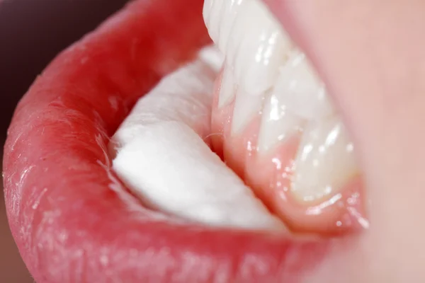 化粧品の歯のクリーニング — ストック写真