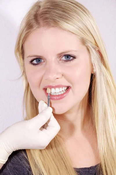 Kozmetikai fogászati takarítás — Stock Fotó