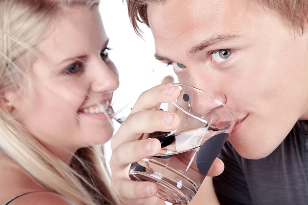 Young couple drinking water — Stock Photo, Image