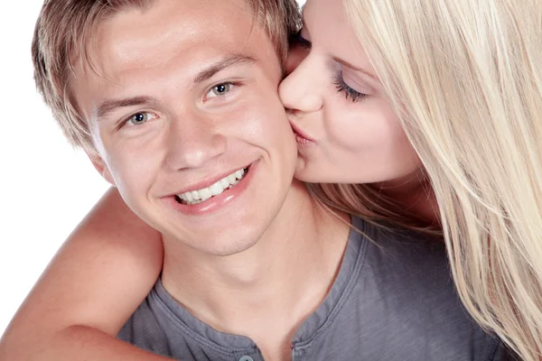 Bonito jovem feliz sorrindo casal — Fotografia de Stock